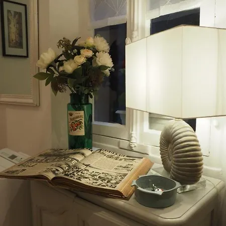 2 Bedroom Old Town Centre *