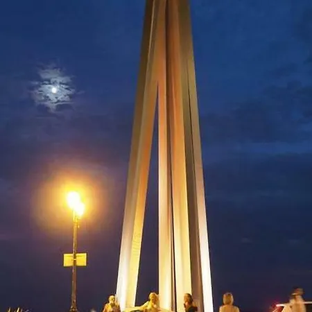 2 Bedroom Old Town Centre Apartament *