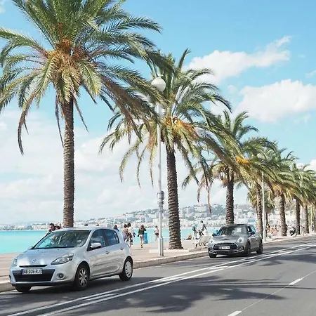 2 Bedroom Old Town Centre Daire Nice