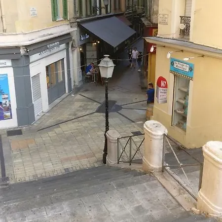 2 Bedroom Old Town Centre 니스