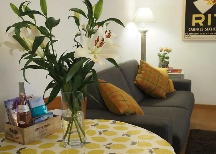 2 Bedroom Old Town Centre Apartament *