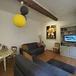 2 Bedroom Old Town Centre ניס