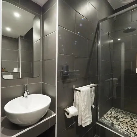Apartment 2 Bedroom Old Town Centre Nice